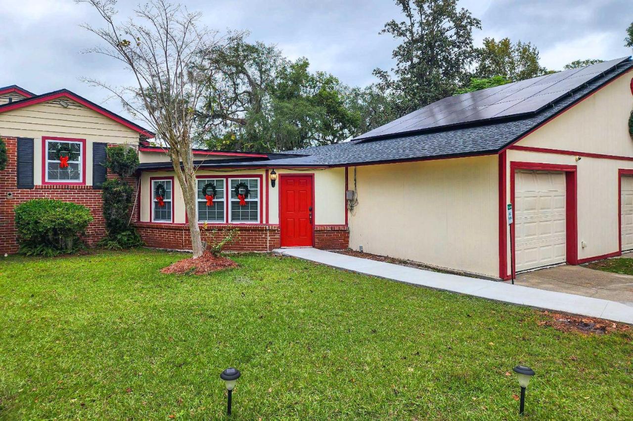 Waterfront Retreat With Dock And On-Site Fishing! Jacksonville Exterior photo